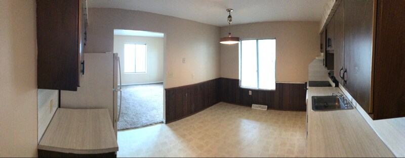 Building Photo - 547 Harrison Ave