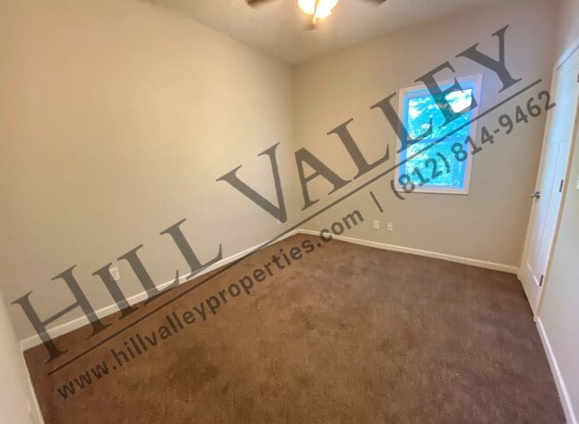 Building Photo - Two Bedroom Home, Close to Campus/Downtown