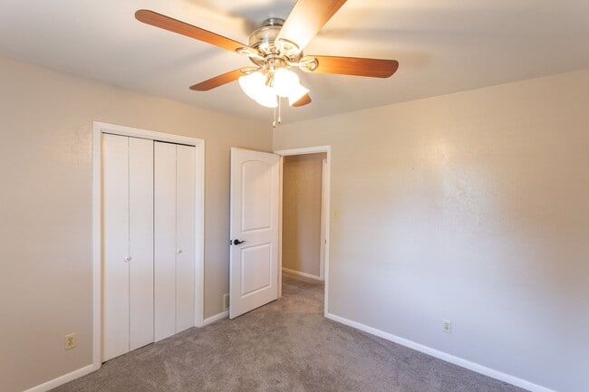 Building Photo - Beautiful 3 bedroom 2 bath home in Fountai...