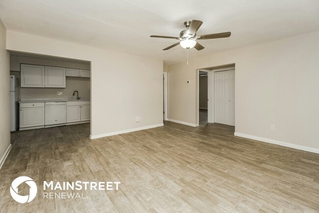 Building Photo - 2065 West Pkwy