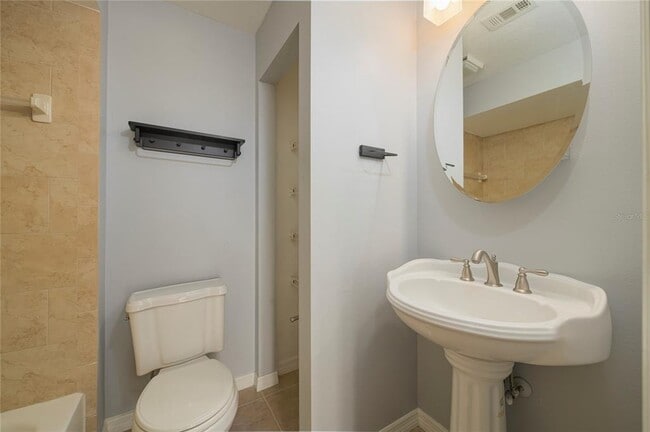 Building Photo - 918 Sunridge Dr