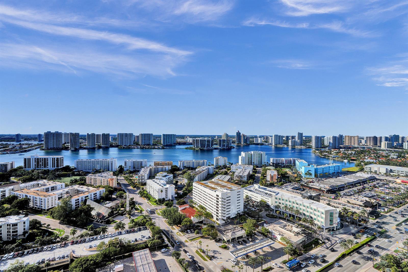 Building Photo - 17875 Collins Ave