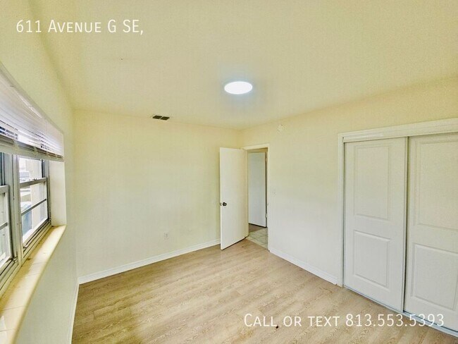 Building Photo - 611 Ave G SE