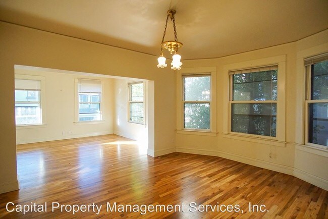 Primary Photo - 2167 SW Yamhill St