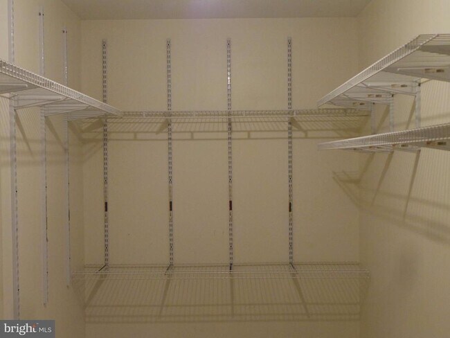 Building Photo - 45650 Connor Way