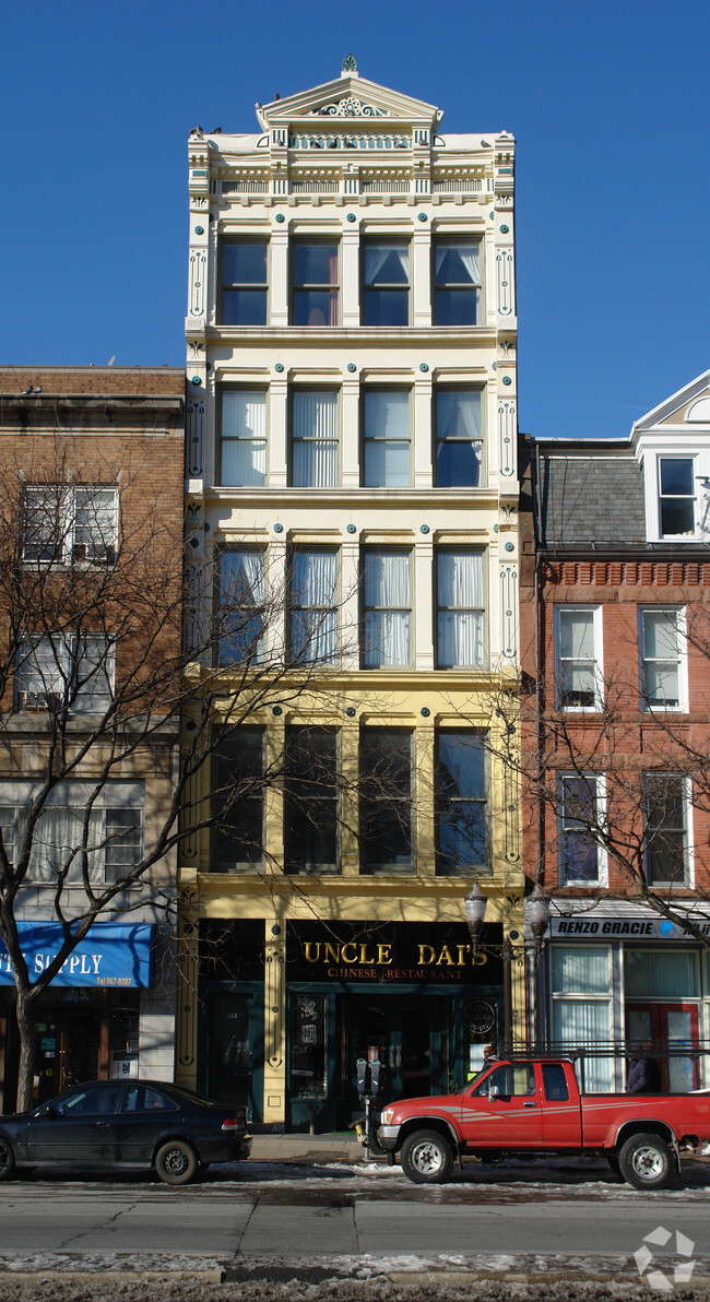 Building Photo - 109 Atlantic St