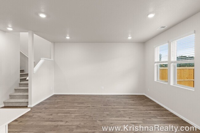 Building Photo - Beautiful 4 BD* 2.5 BA* **NEW** CONSTRUCTION* 2026 Built* Single Family Home Located In East Park...