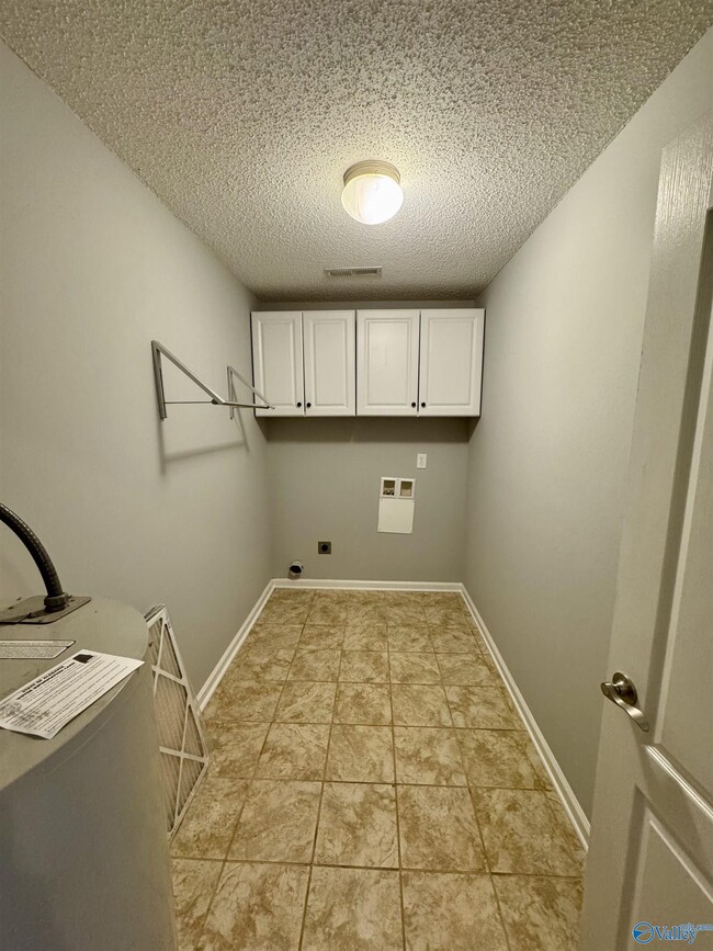 Building Photo - 14606 Eva Cir