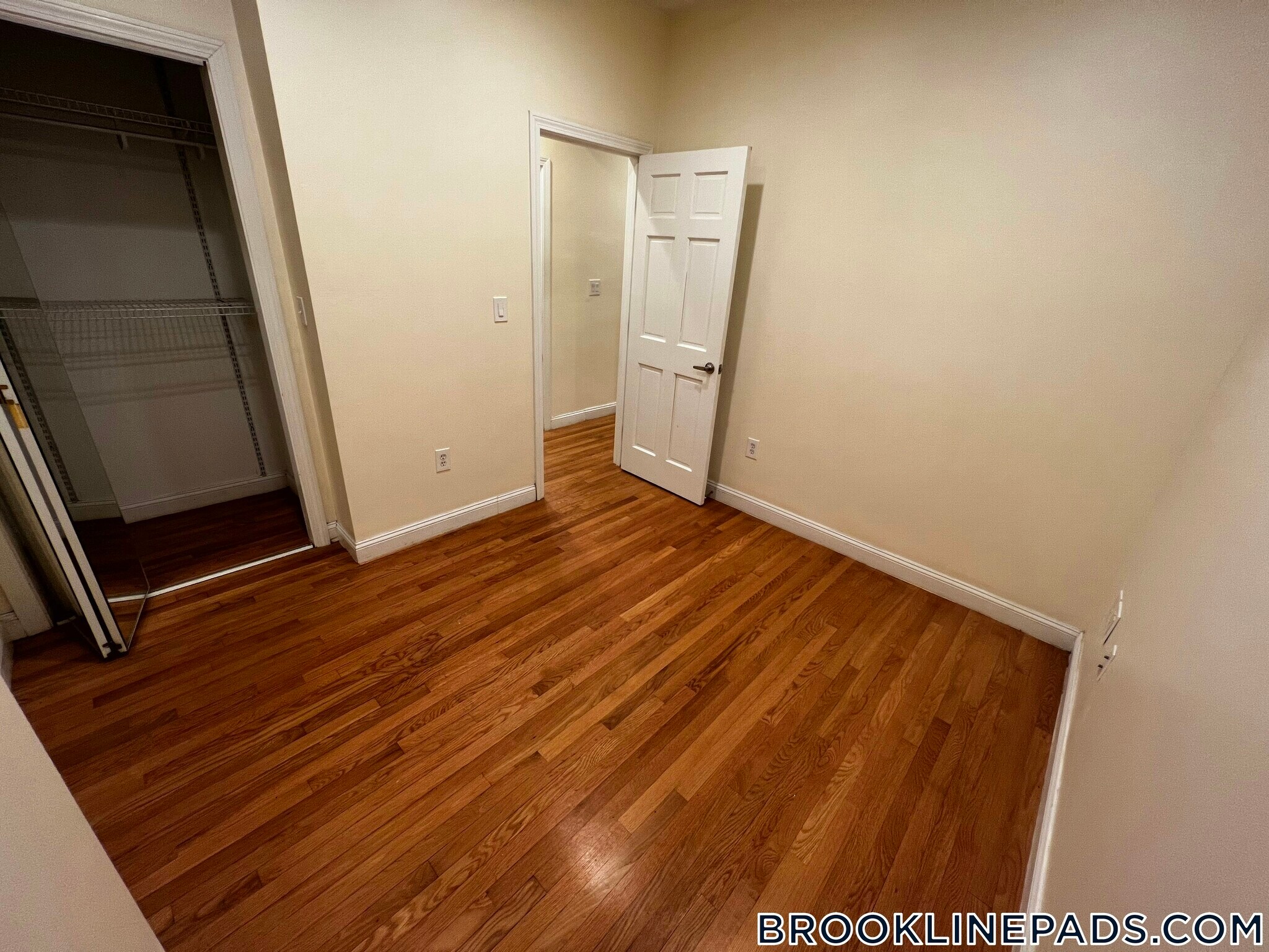 Building Photo - 1801 Beacon St