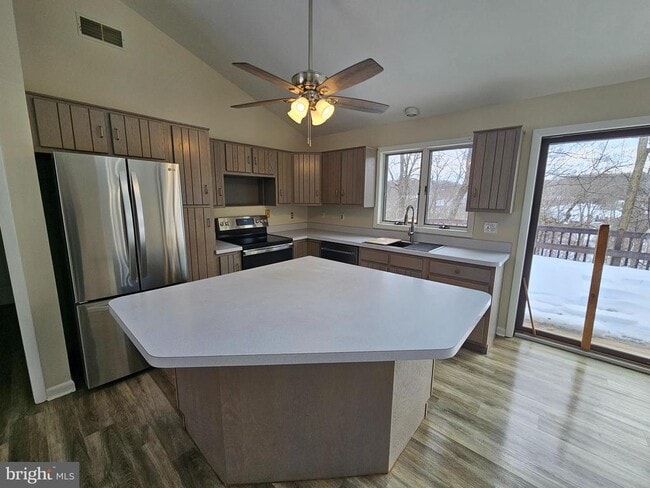 Building Photo - 3052 Funks Mill Rd