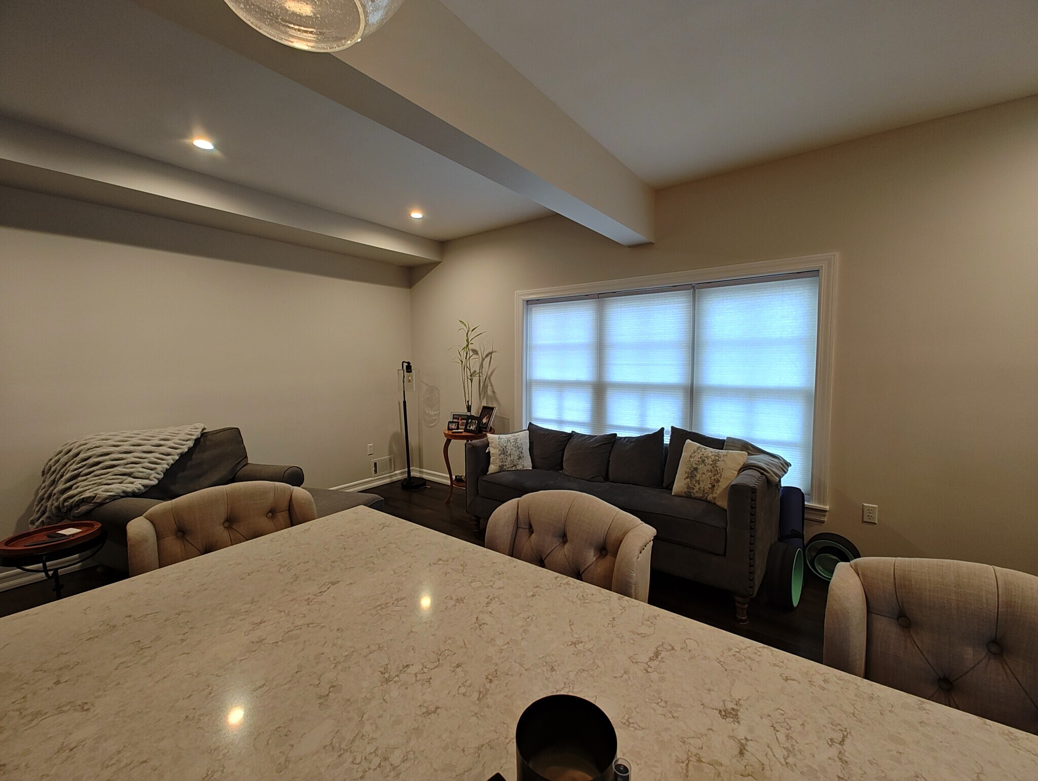 Building Photo - 711 E 3rd St