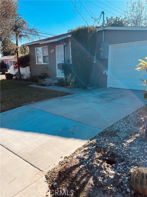 Building Photo - 8564 Cole St