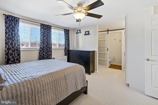 Building Photo - 5341 Harbor Ct Dr