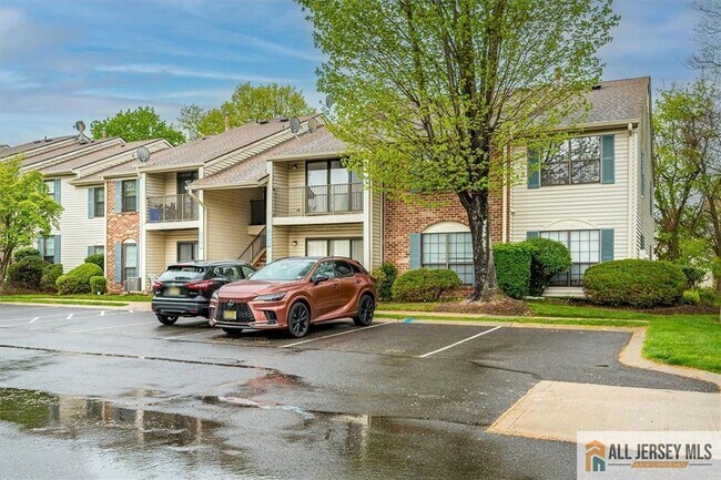 Building Photo - 64 Taylor Dr