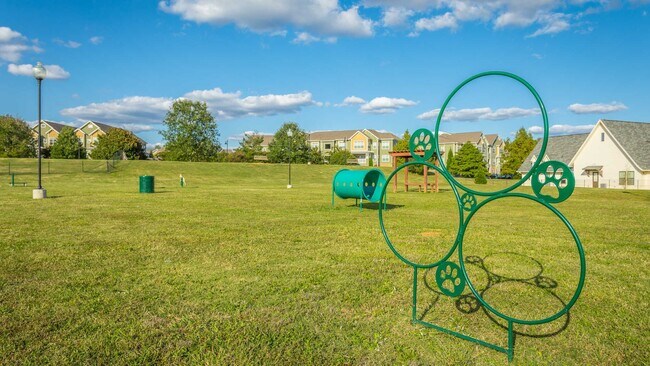 Building Photo - 1 Old Fairway Rd