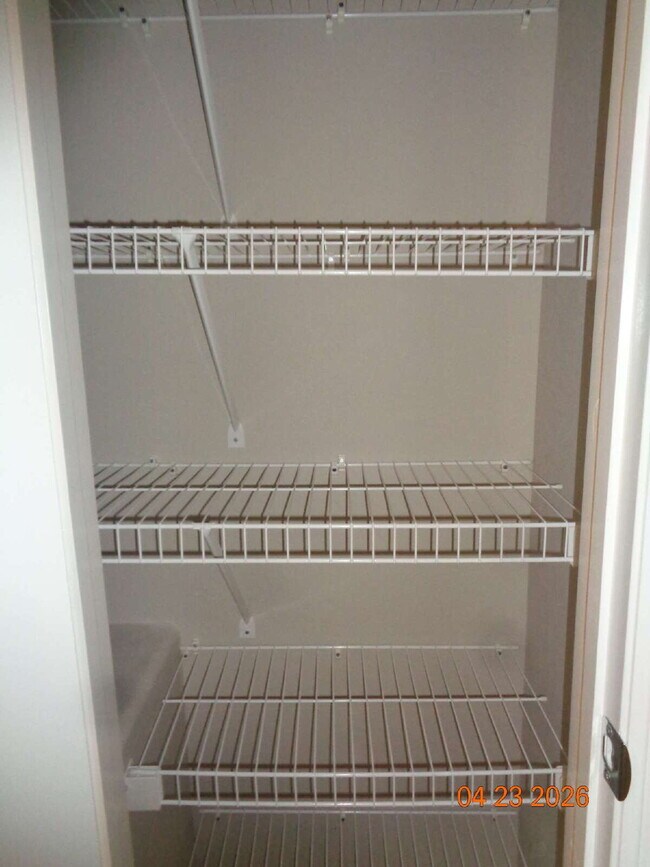 Building Photo - Lorson Ranch beauty