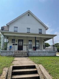 Building Photo - 1101 S 7th St