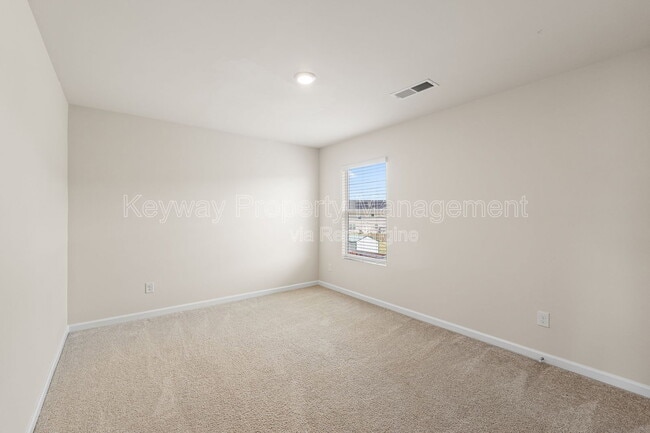 Building Photo - 3262 Carmine Ave