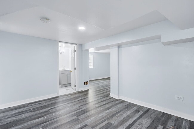 Building Photo - 8440 S Peoria St