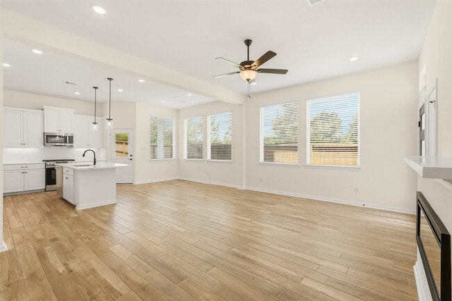 Building Photo - 106 W Coralburst Lp