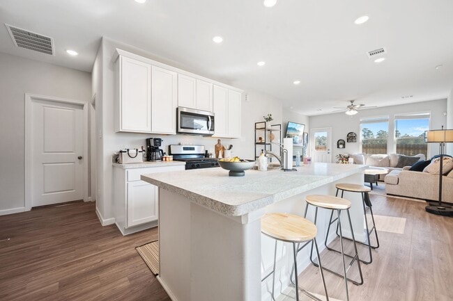 Building Photo - 20819 Adventure Wy