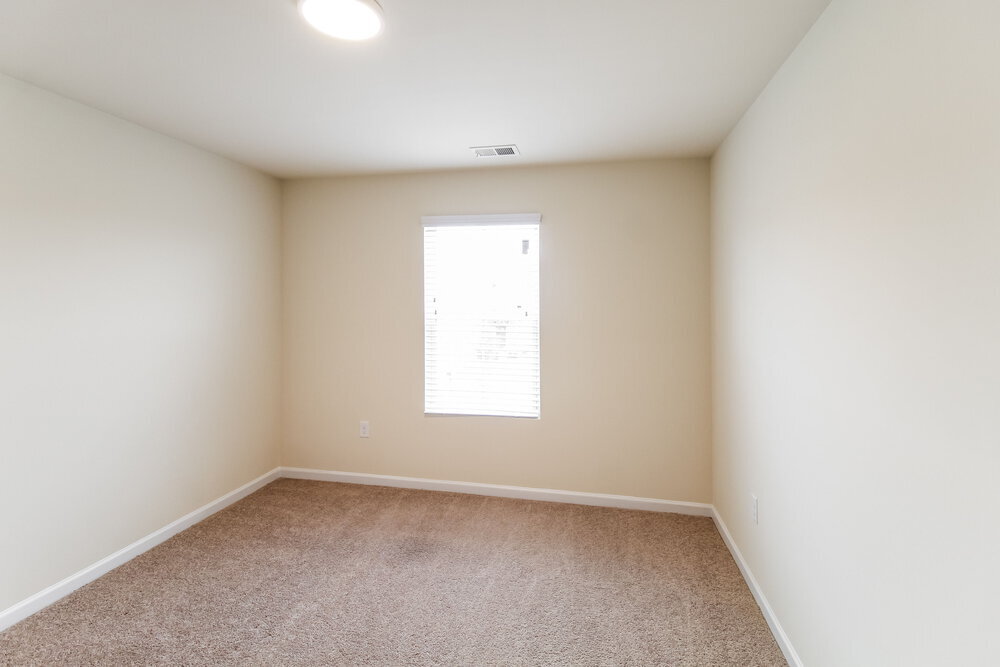 Building Photo - 295 Hamilton Pointe Dr