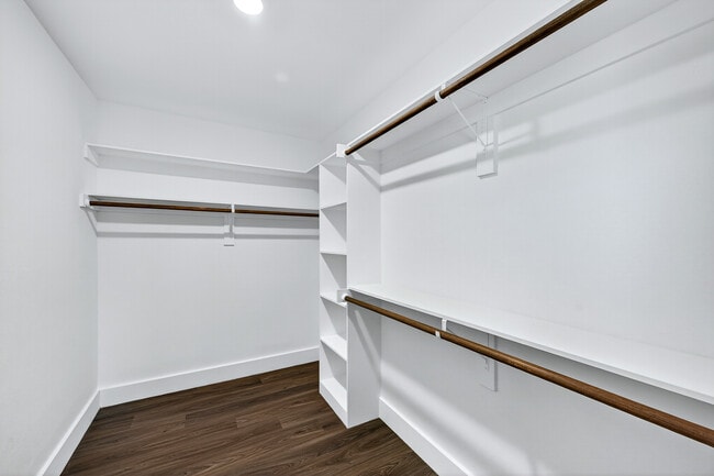 Building Photo - 1016 Ray Dr