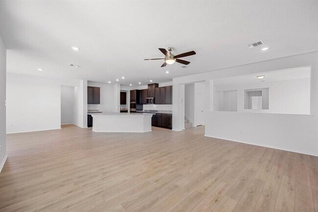Building Photo - 3720 Cerino Ln