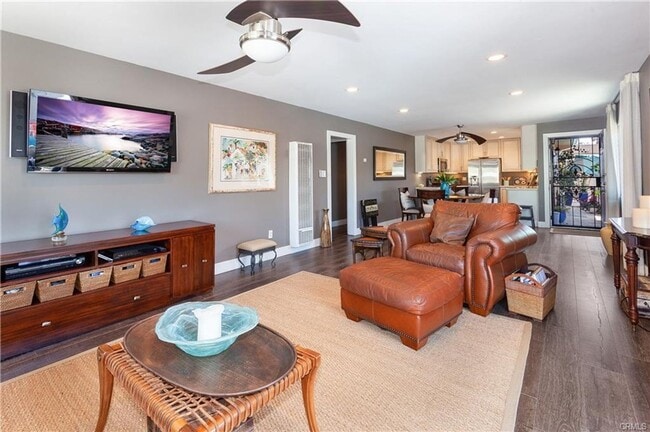 Building Photo - 137 Avenida Mateo