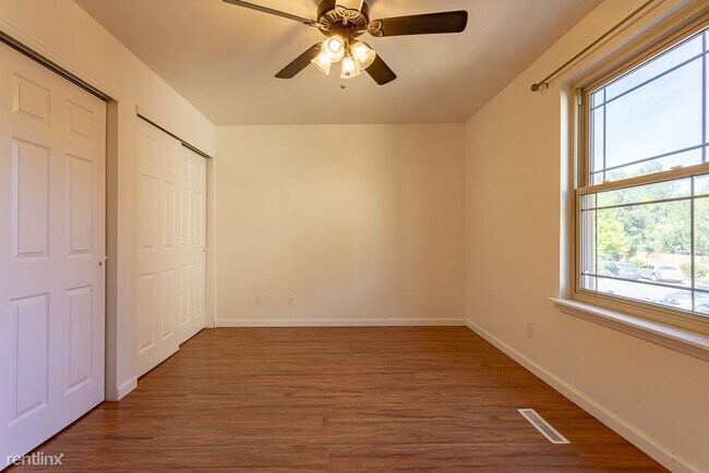 Building Photo - 2 br, 2 bath Condo - 701 North Harlan Stre...