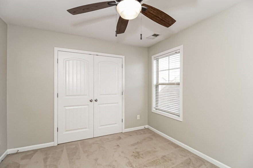 Building Photo - 34 Samuel Way