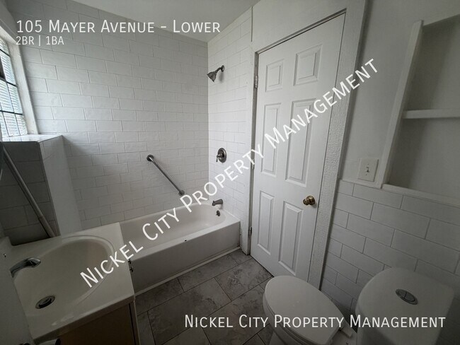 Building Photo - 105 Mayer Ave