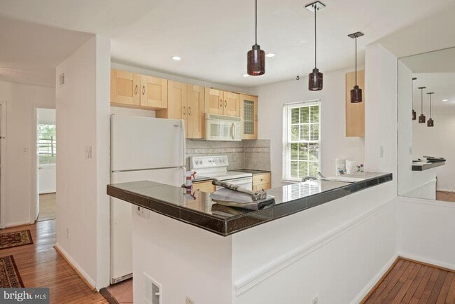 Building Photo - 10400 Parthenon Ct