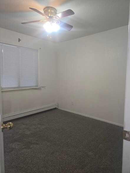 Building Photo - 3018 Bookcliff Ave