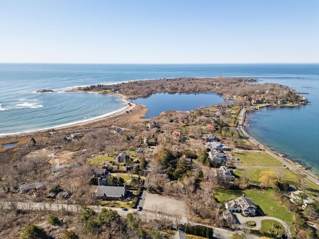 Building Photo - 17 Hillside Rd