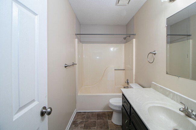 Building Photo - 329 Northridge Dr