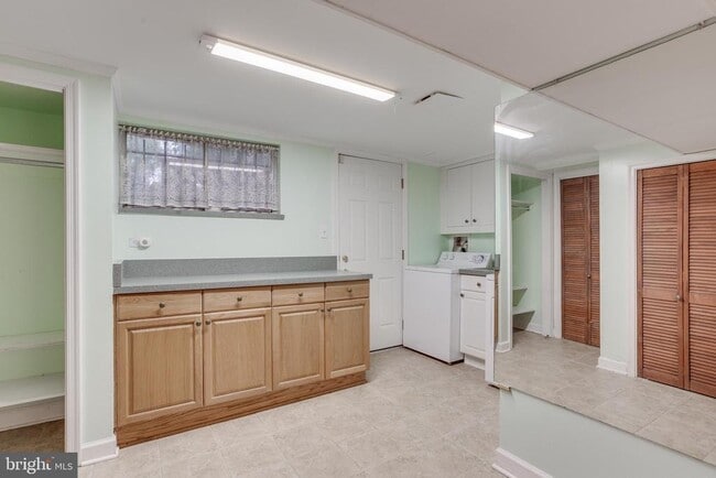 Building Photo - 12909 Grenoble Dr