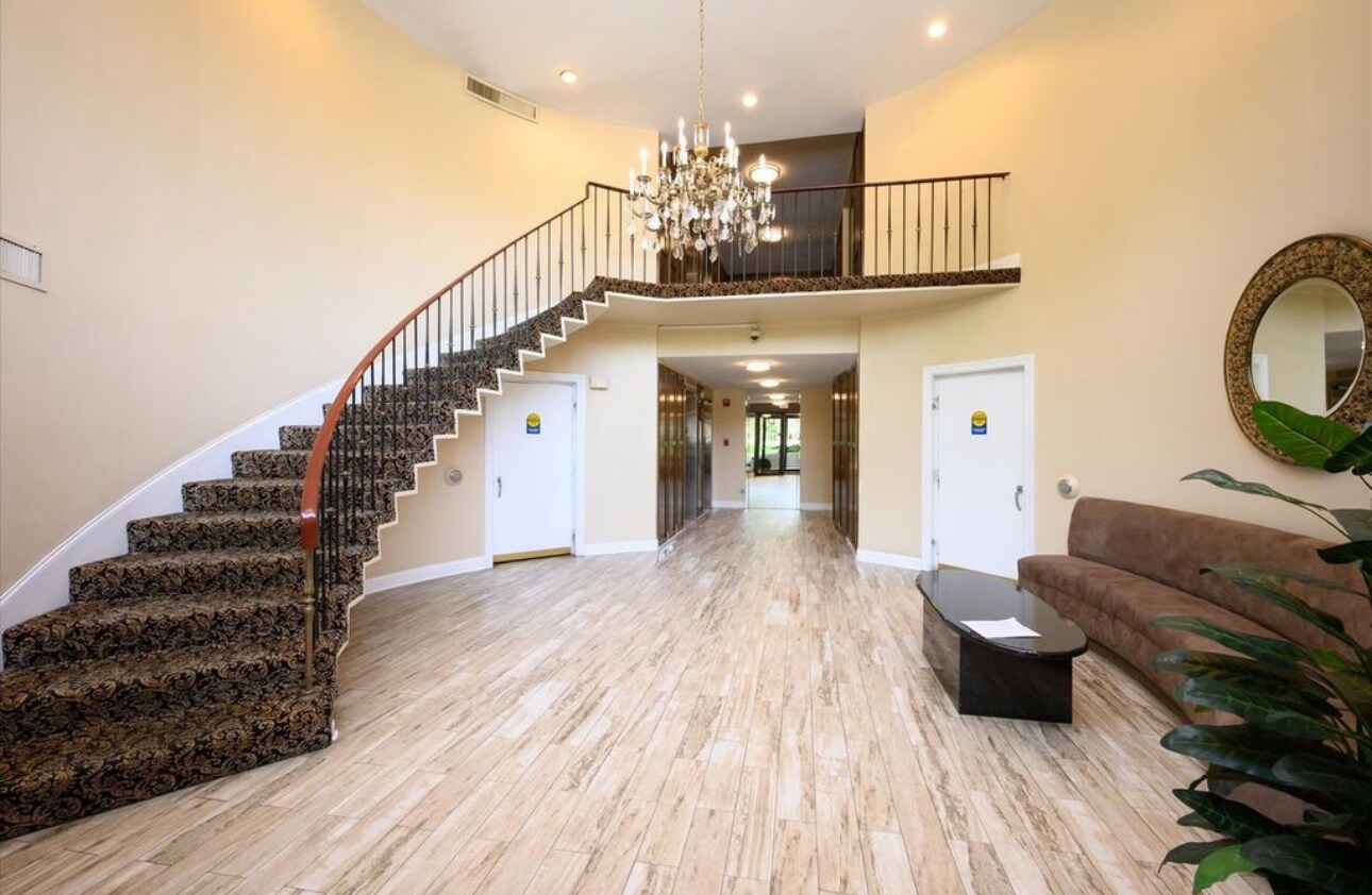 Building Photo - 190 S Wood Dale Rd