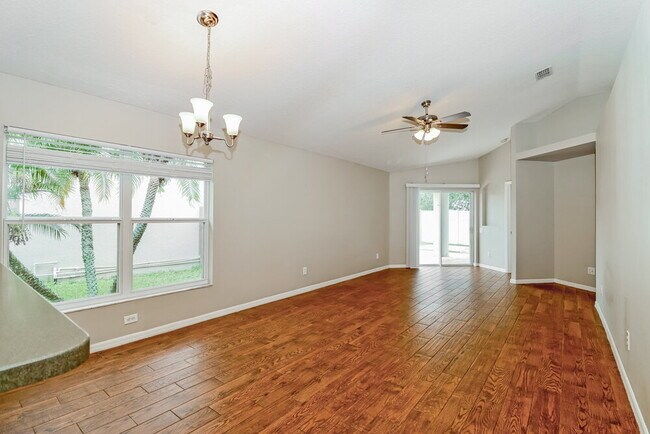 Building Photo - 8525 Hawbuck St