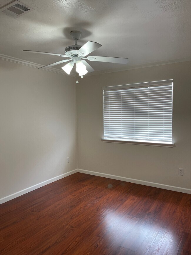 Building Photo - 11735 Alief Clodine Rd