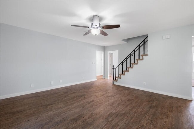 Building Photo - 5504 Coventry Ln