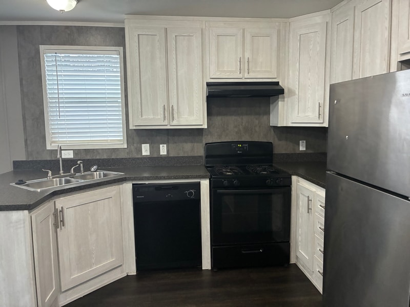 Building Photo - 4842 SW Topeka Blvd