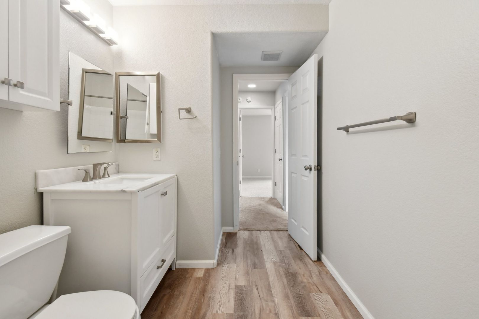 Building Photo - 11040 Claude Ct