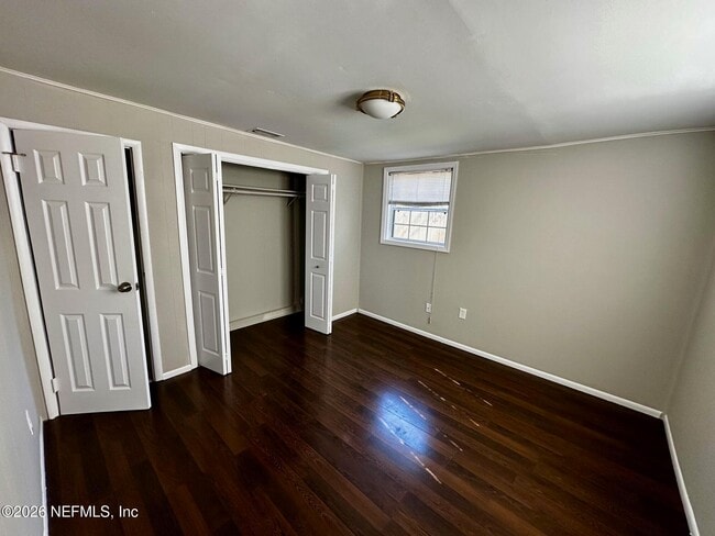Building Photo - 2514 Peach Dr