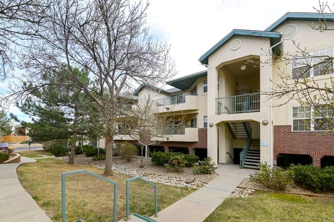 Building Photo - 550 Mohawk Dr