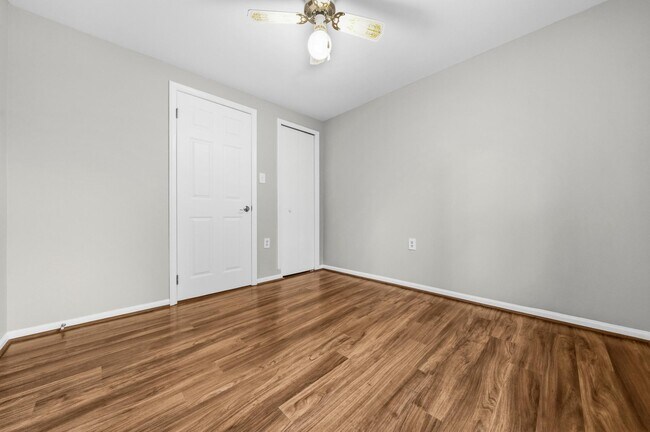 Building Photo - 10058 Chestnut Wood Ln