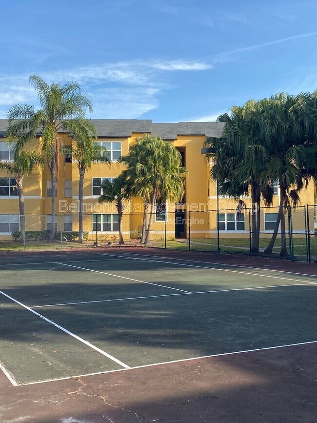 Building Photo - 4630 Commander Dr