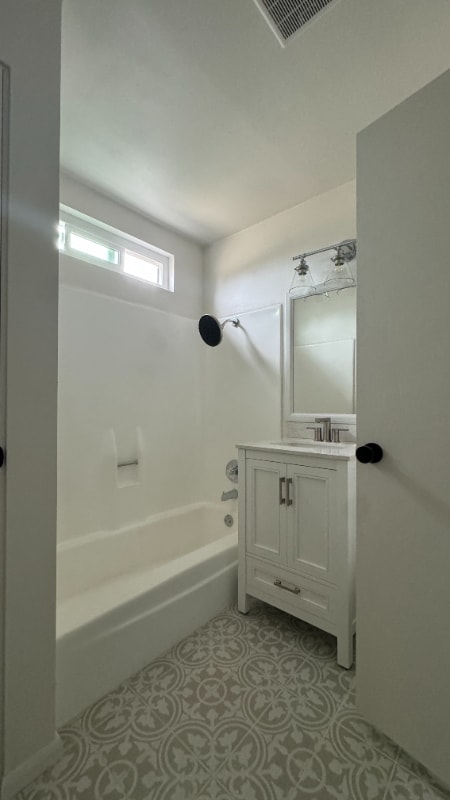 Building Photo - 283 Ellwood Beach Dr