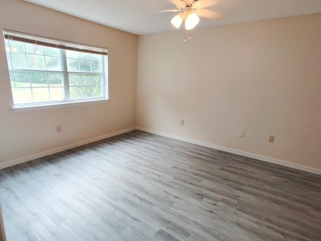 Building Photo - 8105 Olympia Ct