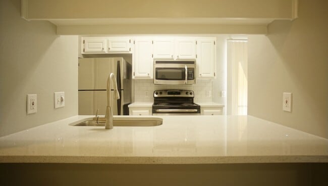 Building Photo - PRELEASE 8/15/2025 2/2 with Large Private Patios